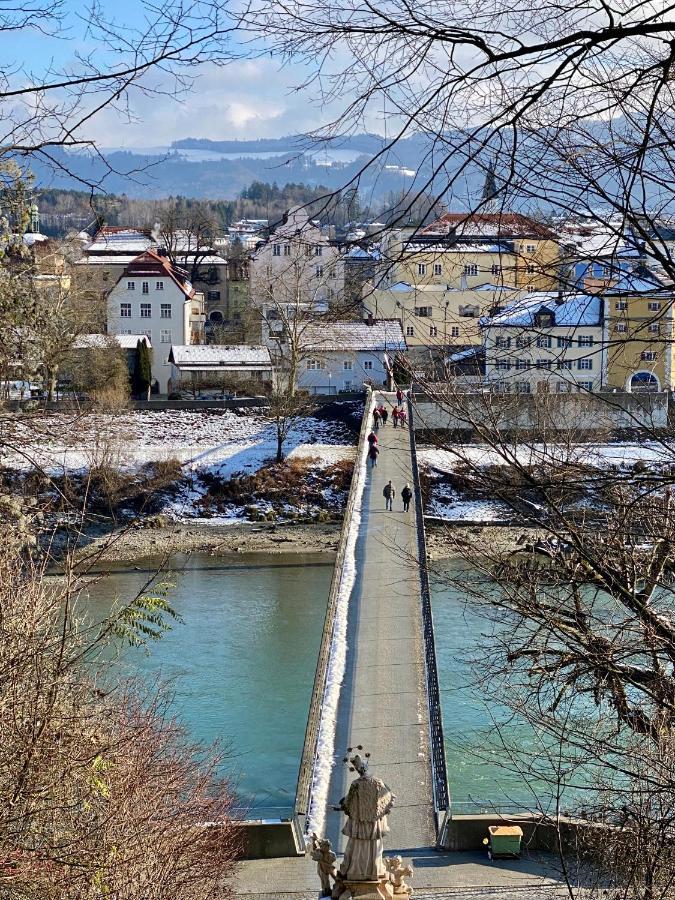 Ferienwohnung an der idyllischen Salzachschleife Nähe Salzburg Laufen Exterior foto