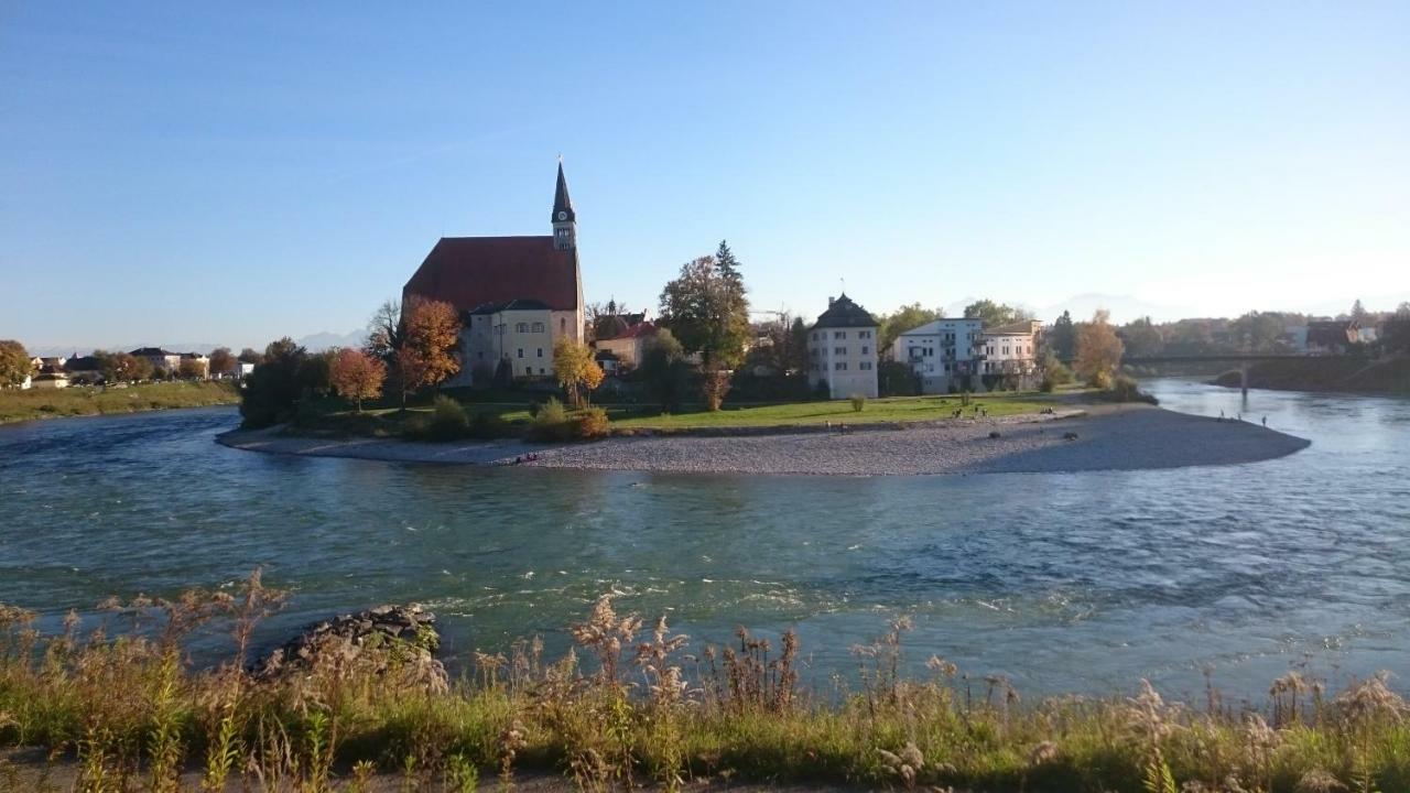 Ferienwohnung an der idyllischen Salzachschleife Nähe Salzburg Laufen Exterior foto